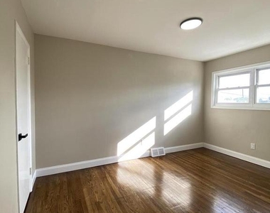 12639 Biscayne Drive - Photo Thumbnail 12