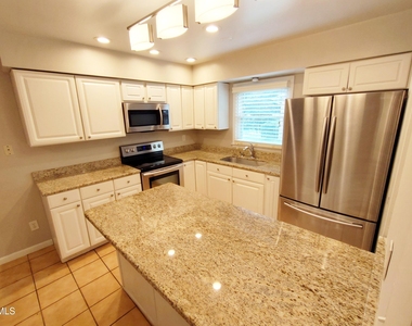 1720 Euclid Road - Photo Thumbnail 3