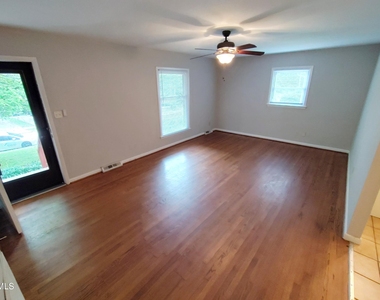 1720 Euclid Road - Photo Thumbnail 2