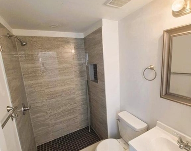 2626 Ridge Avenue - Photo Thumbnail 7