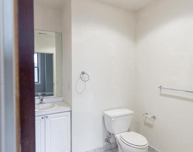 1411-1 Walnut Street - Photo Thumbnail 22