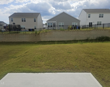 390 Hanging Elm Lane - Photo Thumbnail 22