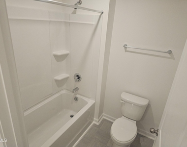 390 Hanging Elm Lane - Photo Thumbnail 17