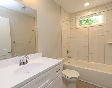 102 E Edgewood Drive - Photo Thumbnail 13