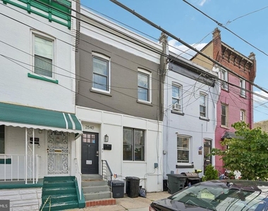 2540 W Montgomery Avenue - Photo Thumbnail 2