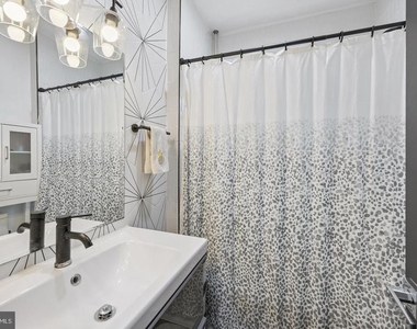 2540 W Montgomery Avenue - Photo Thumbnail 21