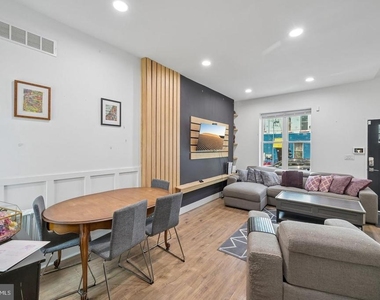 2540 W Montgomery Avenue - Photo Thumbnail 8
