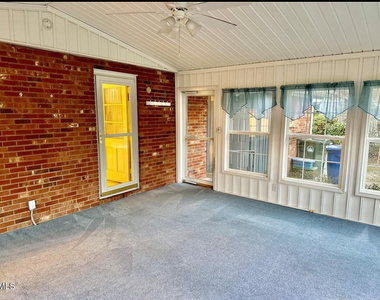 5214 Rodwell Road - Photo Thumbnail 9