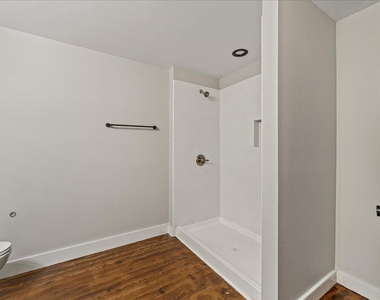 202 S Main Street - Photo Thumbnail 10