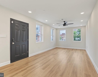 1242 N 15th Street - Photo Thumbnail 6