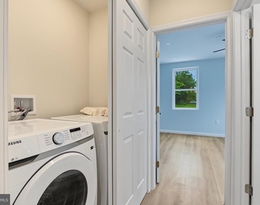1242 N 15th Street - Photo Thumbnail 10