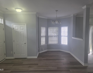 10711 Coppergate Drive - Photo Thumbnail 3