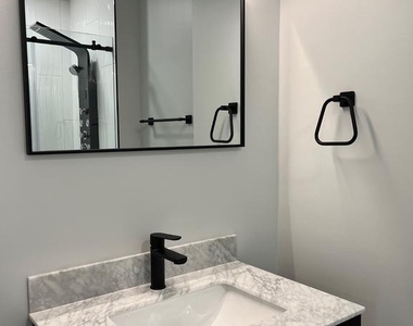 9560 James Street - Photo Thumbnail 8