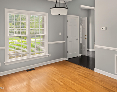 3108 Summer Oaks Drive - Photo Thumbnail 3
