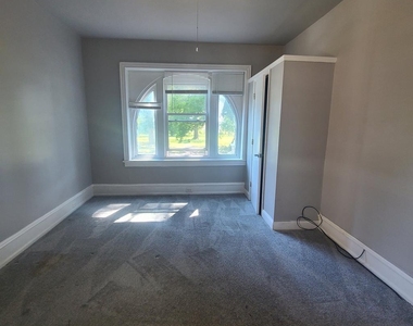6704 Keystone Street - Photo Thumbnail 6
