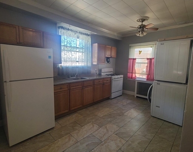 6704 Keystone Street - Photo Thumbnail 9