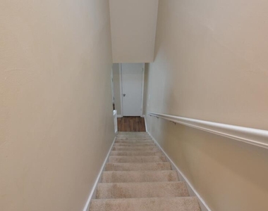 800 Fargo Street - Photo Thumbnail 15
