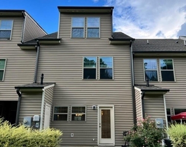 1126 Metropolitan Drive - Photo Thumbnail 11