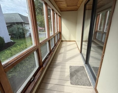 248 E Main Street - Photo Thumbnail 6