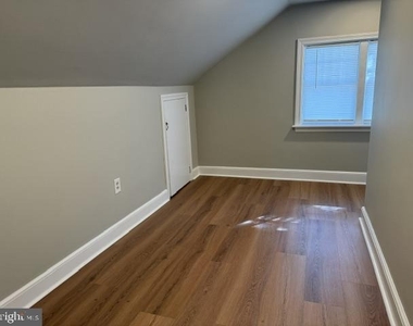 248 E Main Street - Photo Thumbnail 11