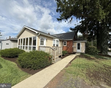 248 E Main Street - Photo Thumbnail 16