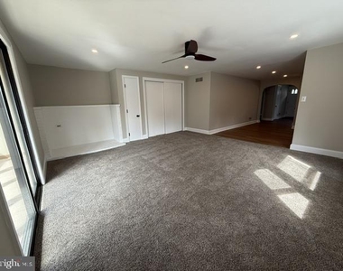 248 E Main Street - Photo Thumbnail 4