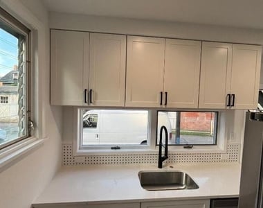537 S Walnut Street - Photo Thumbnail 13