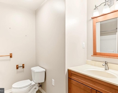 808 Yorkview Drive - Photo Thumbnail 30