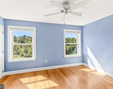 808 Yorkview Drive - Photo Thumbnail 17