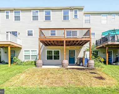 808 Yorkview Drive - Photo Thumbnail 34