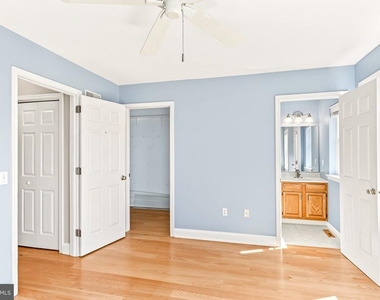 808 Yorkview Drive - Photo Thumbnail 18