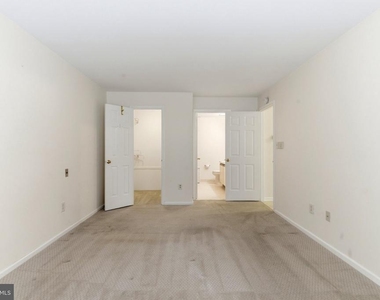 3403 Waltham Court - Photo Thumbnail 13