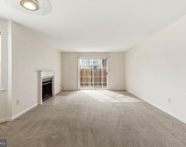3403 Waltham Court - Photo Thumbnail 3