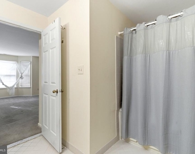 3403 Waltham Court - Photo Thumbnail 15
