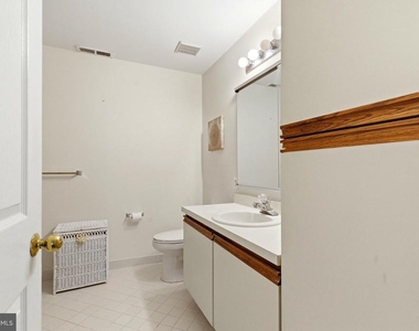 3403 Waltham Court - Photo Thumbnail 14