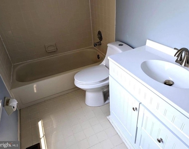 215 Sequoia Drive - Photo Thumbnail 10