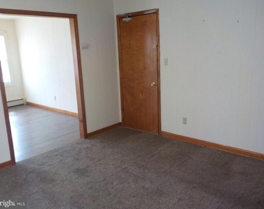 3 Oak Street - Photo Thumbnail 1