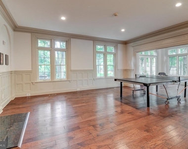 2210 Sayre Drive - Photo Thumbnail 10