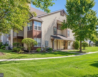 382 Andover Place - Photo Thumbnail 14