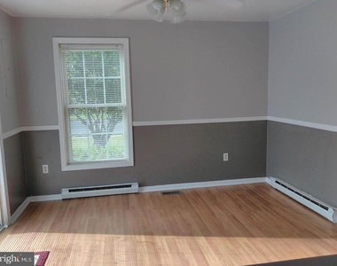 320 E High Street - Photo Thumbnail 2