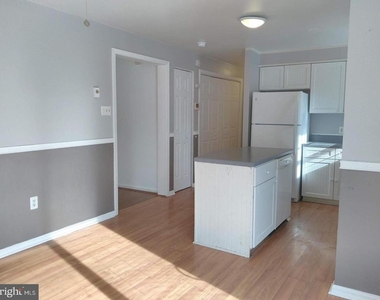 320 E High Street - Photo Thumbnail 7