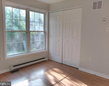 320 E High Street - Photo Thumbnail 20