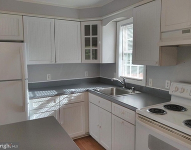 320 E High Street - Photo Thumbnail 10