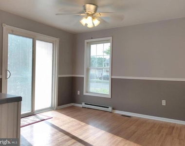 320 E High Street - Photo Thumbnail 8