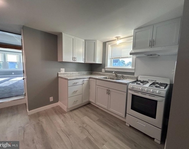 13 Repauno Avenue S - Photo Thumbnail 5