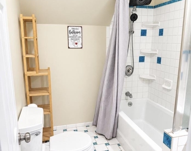 126 Knollwood Drive - Photo Thumbnail 7