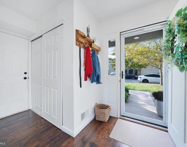 48 High Meadows Drive - Photo Thumbnail 2