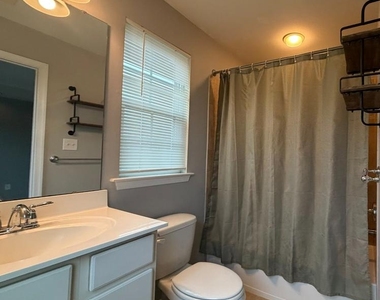 2102 E Oak Road - Photo Thumbnail 17