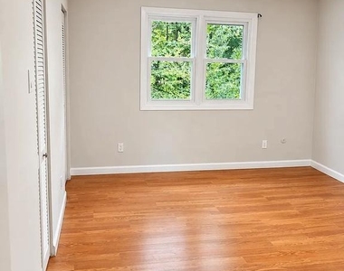 1294 Cooper Street - Photo Thumbnail 14