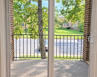 1294 Cooper Street - Photo Thumbnail 2